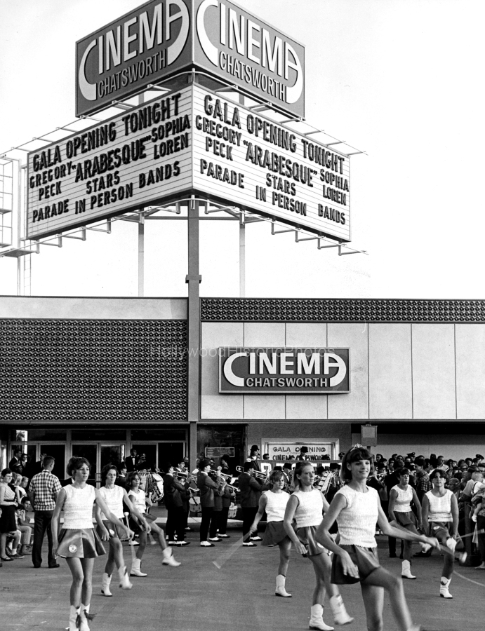 Chatsworth 1966 Chatsworth Cinema Arabesque.jpg